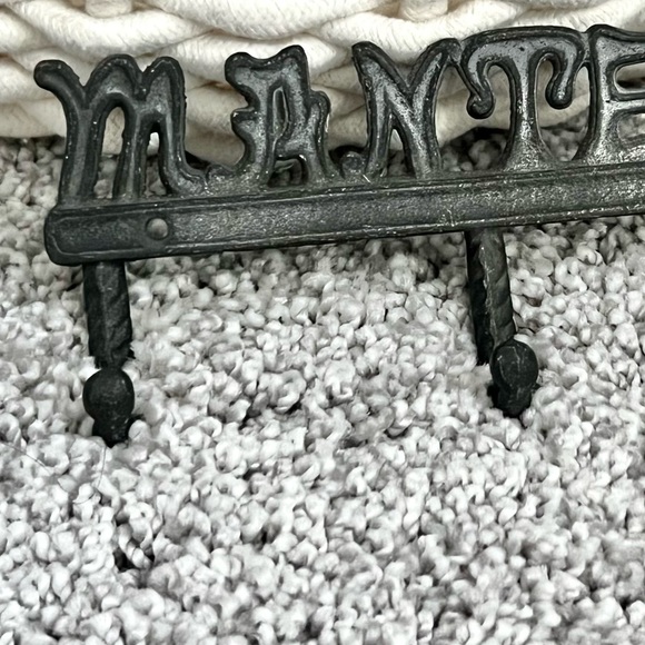 “MANTEAU” Metal Coat Rack 8-inch 3-Hook Wall-Mounted “French for Coats” - Picture 9 of 9